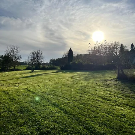 Les Papillons De Baccara בית נופש *